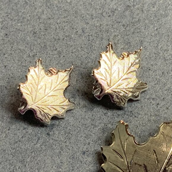 Clip-On Earrings Pin Brooch Set As Is Silver Maple Leaf Vintage Autumn Fall Chic - Picture 5 of 8